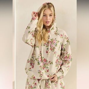 Viral - Floral Hoodie with Pink and Green Design Veveret brand